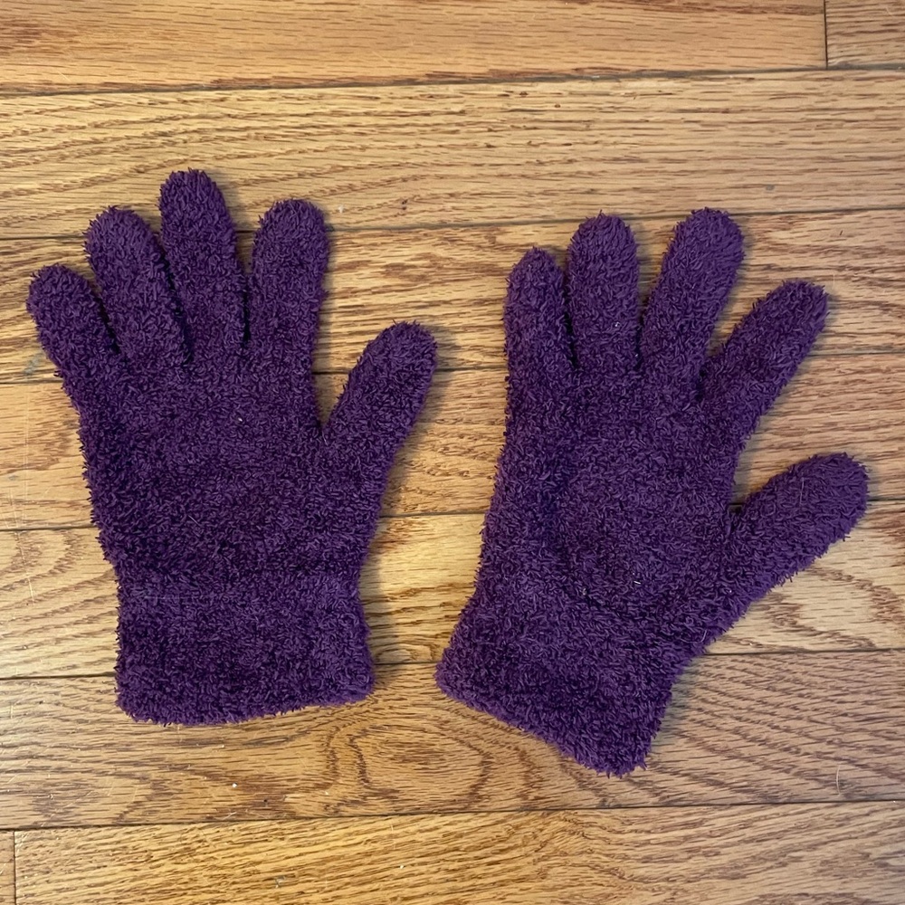 Purple Fuzzy Gloves